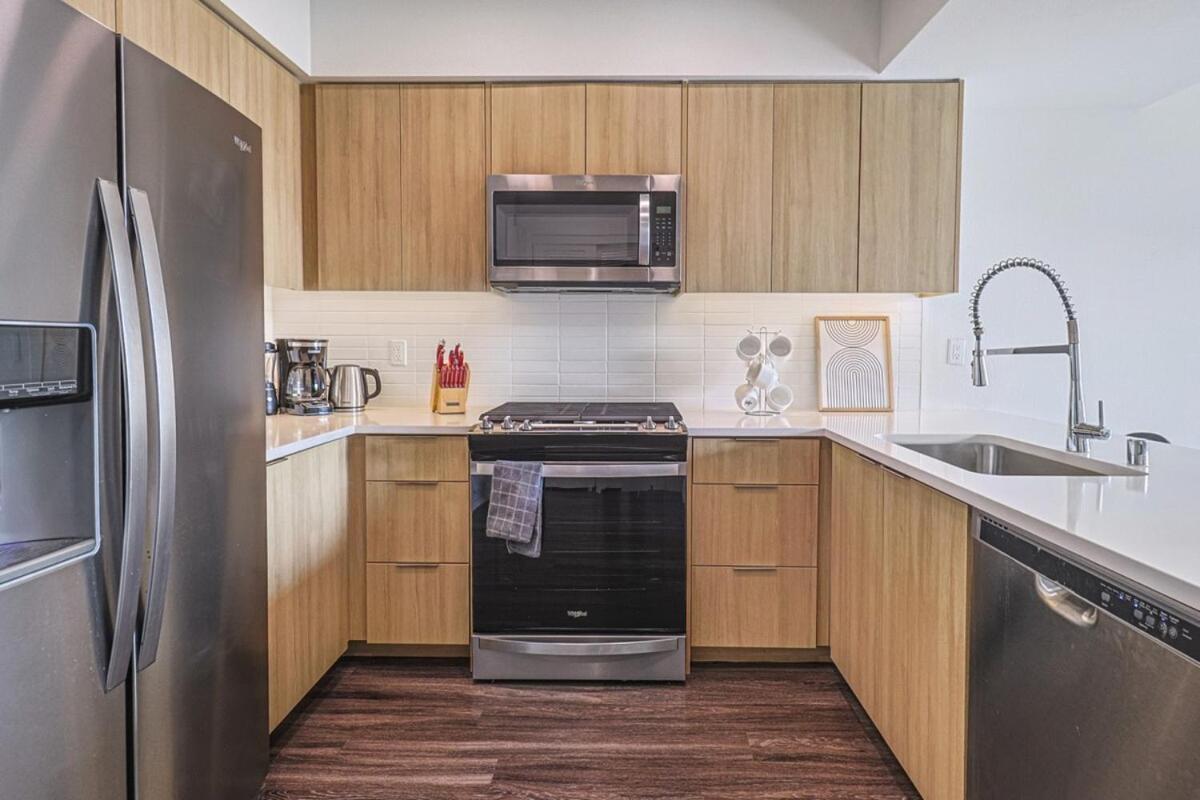 Modern 2bd 2ba, 5 Min To Santa Monica Pier!