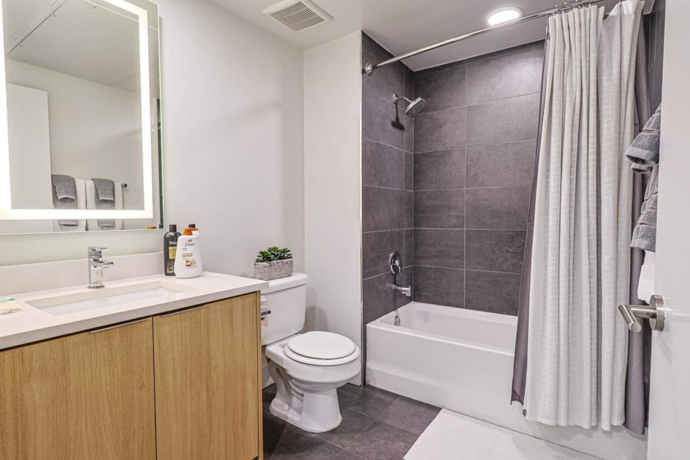 Appartamento Modern 2bd 2ba, 5 Min To Santa Monica Pier! Los Angeles